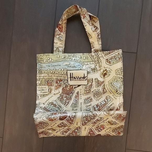 Vintage Harrods Cream and Red Illustrated Tote Bag - Picture 2 of 10